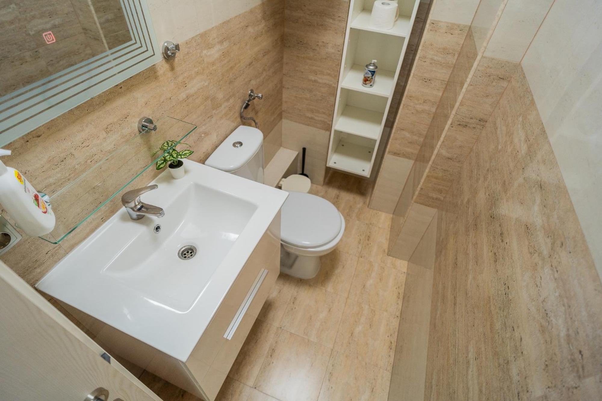 Appartamento Luxury 2Br On Decebal Avenue Bucarest Esterno foto