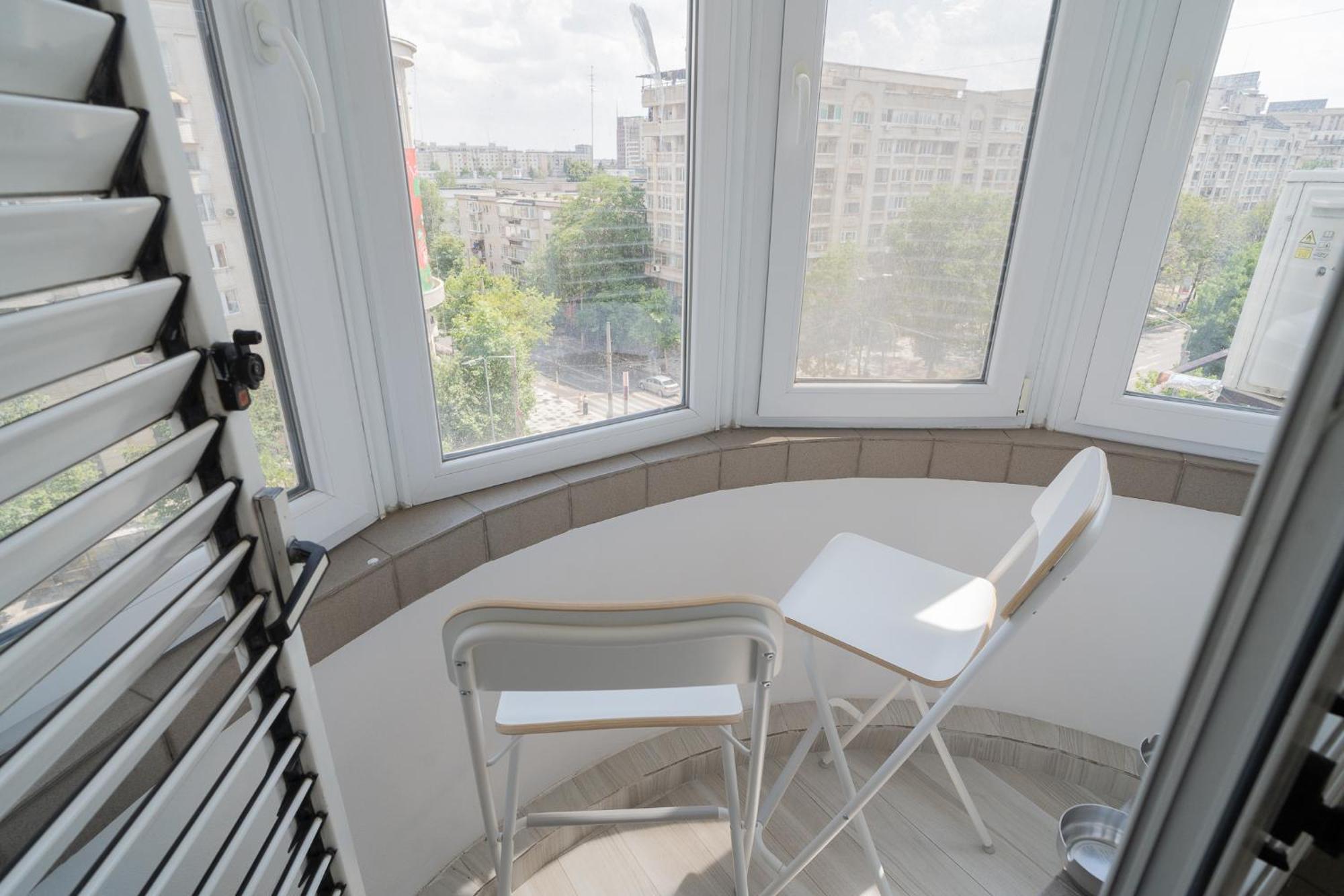 Appartamento Luxury 2Br On Decebal Avenue Bucarest Esterno foto