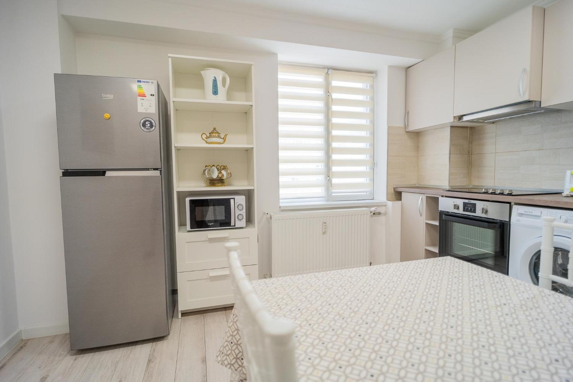 Appartamento Luxury 2Br On Decebal Avenue Bucarest Esterno foto
