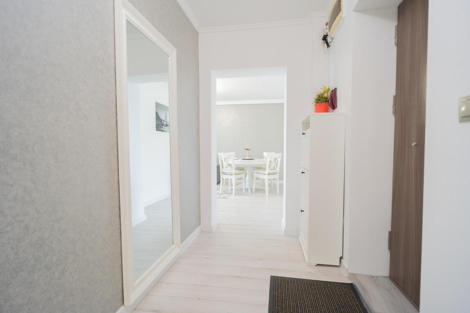 Appartamento Luxury 2Br On Decebal Avenue Bucarest Esterno foto