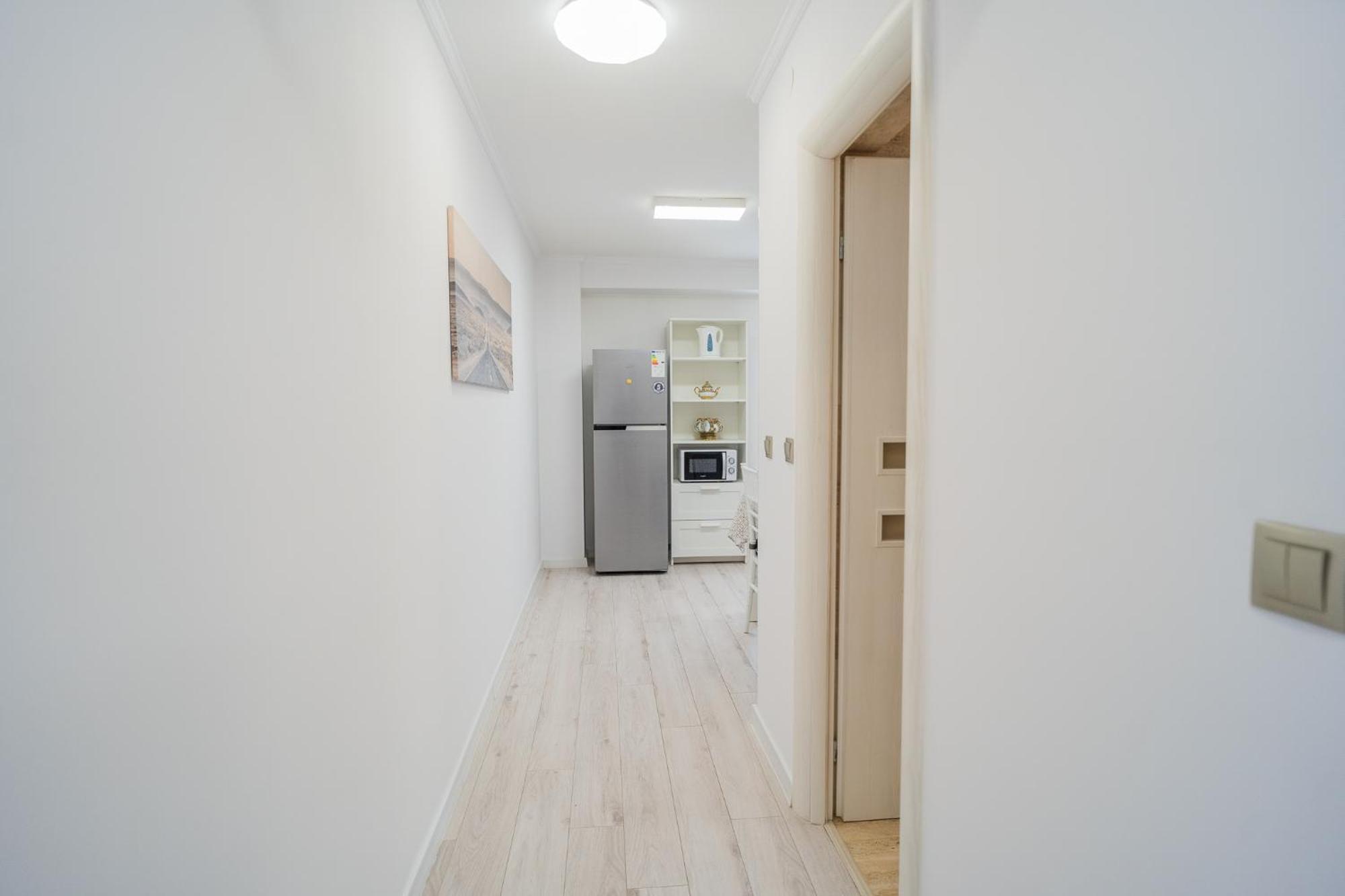 Appartamento Luxury 2Br On Decebal Avenue Bucarest Esterno foto